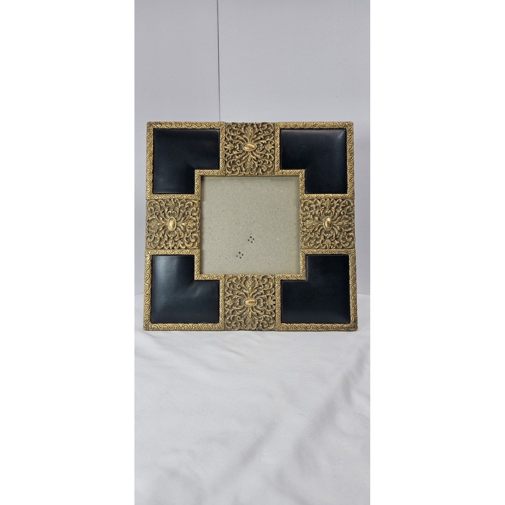 VTG Ornate Gold Black Picture Frame Made in Taiwan Baroque Style Decor 4.5 x 4.5